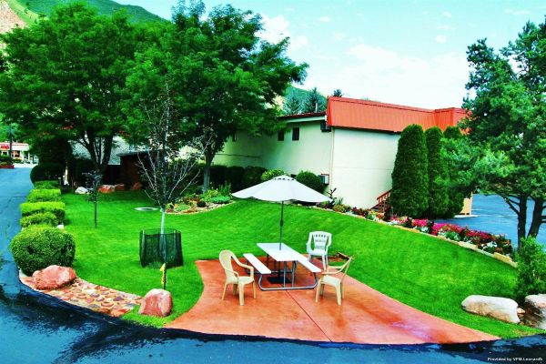 Hotel Glenwood Springs Cedar Lodge